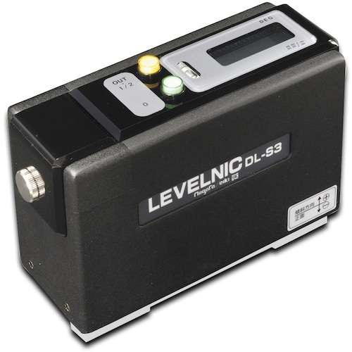 【別途送料あり】新潟精機　SK　高精度デジタル水準器　レベルニック　ＤＬ&minus;Ｓ３シリーズ　充電池タイプ　ステンレスベース　０．００１ｍｍ／ｍ　【品番：DL-S3C SUS】｜住設プロ　店