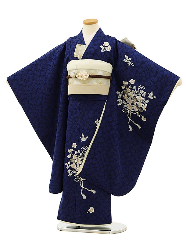 七五三 着物 7歳 フルセット レンタル 女の子 7999 Kamishibai ネイビー すみれﾌﾞｰｹ刺繍 ブランド 753 子ども お祝い着 正月 7才 七才 七歳 女児 フルセットレンタル 7歳着物フルセット きものレンタル 新品足袋プレゼント 往復送料無料【レンタル】｜京都かしいしょう