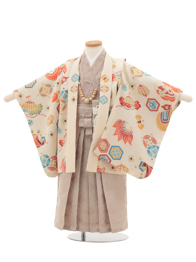 【賃借】お召しもの 七五三(3.4歳お坊っちゃん袴)W464 花わらべ 皮膚軟化剤宝づくし×ベージュ 3歳 袴 フルセット お坊っちゃん 儀式用着 正月 3才 お坊っちゃん きもの賃借〔往復貨物輸送無料〕