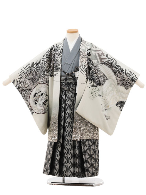 【賃借】御召しもの かんたん(5歳男袴)X661 JAPAN STYLE 象牙色針松に鷹×薄墨色 5歳 袴（飾り気の無い着付け） フルセット 御坊っちゃん 御祭り着 正月 5才 御坊っちゃん きもの賃借〔往復貨物輸送無料〕