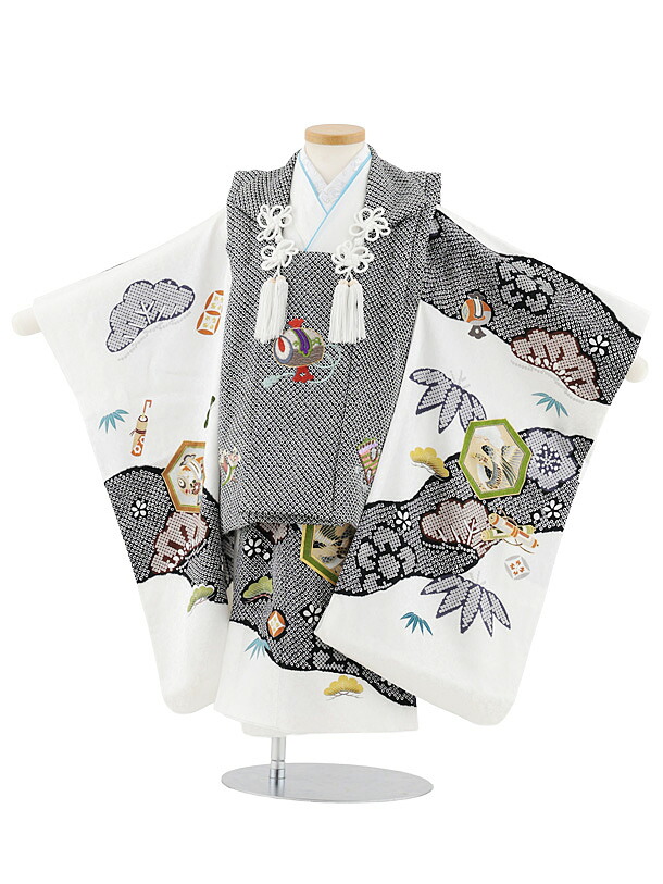 【レンタル】着物 七五三レンタル(3歳男児被布)W564【正絹】黒疋田柄 刺繍小槌×白 吉祥文様 3歳 被布 フルセット 男の子 お祝い着 正月 3才 男児 きものレンタル〔往復送料無料〕|京都かしいしょう