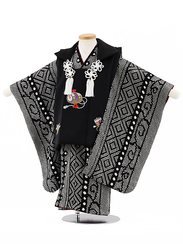 【レンタル】着物 七五三(3歳男児被布)W404【正絹】黒刺繍宝尽くし×黒絞り柄 3歳 被布 フルセット 男の子 お祝い着 正月 3才 男児 きものレンタル〔往復送料無料〕