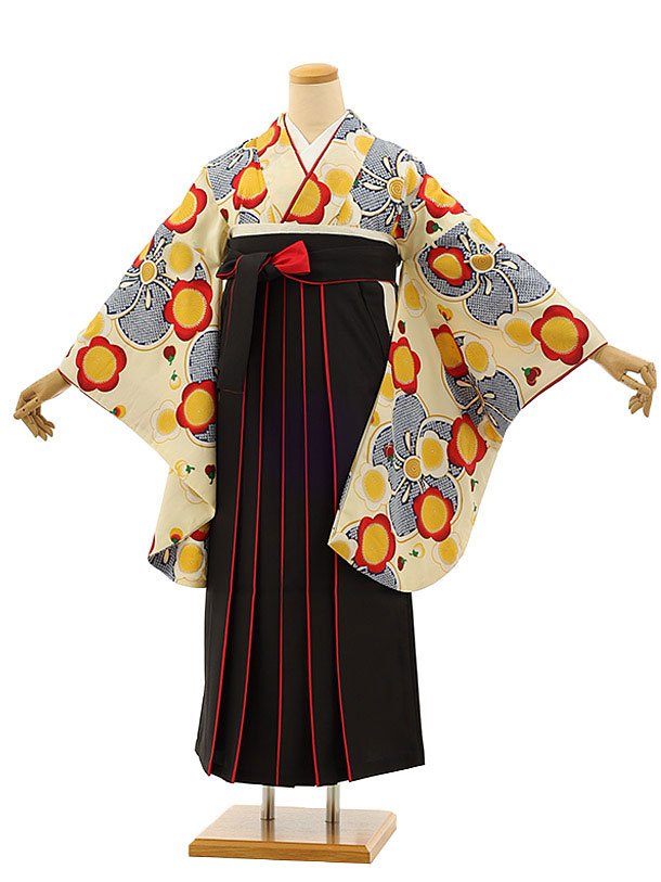 卒業式 袴 レンタル 女 女性 レンタル 卒業袴レンタル h1144 クリーム地梅×黒赤袴 卒業式袴セット 着物 レンタル 二尺袖 着物 袴 フルセット 女性 大人 大学生 専門学生 卒業式 謝恩会 新品足袋プレゼント 往復送料無料【レンタル】