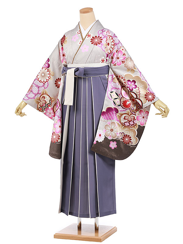 卒業式 袴 レンタル 女 女性 レンタル 卒業袴レンタル h977 グレー地古典花×パープル袴 卒業式袴セット 着物 二尺袖 着物 袴 フルセット 女性 大人 大学生 専門学生 卒業式 謝恩会 新品足袋プレゼント 往復送料無料【レンタル】