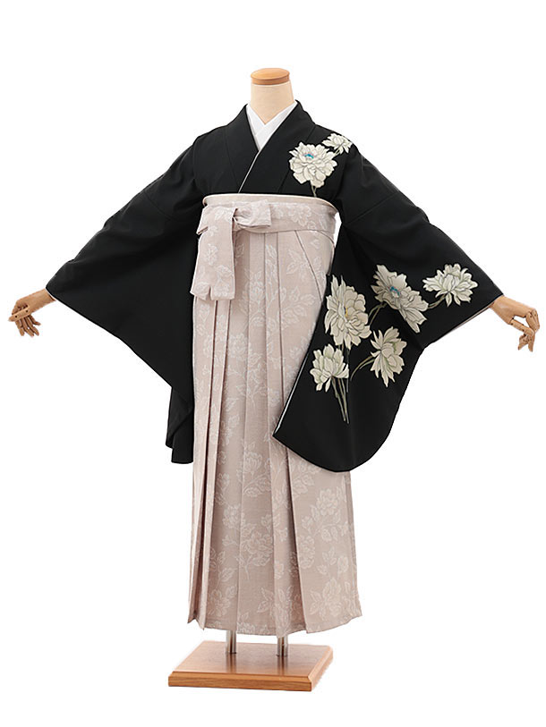 卒業式 袴 レンタル 女 女性 レンタル 卒業袴レンタル V337　黒地 花×ピンクベージュ花 着物 レンタル 二尺袖 着物 袴 フルセット 女性 大人 大学生 専門学生 卒業式 謝恩会 新品足袋プレゼント 往復送料無料【レンタル】
