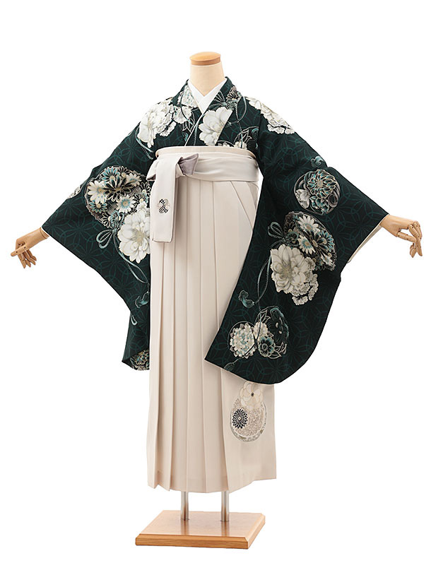 卒業式 袴 レンタル 女 女性 レンタル 卒業袴レンタル V631　JAPAN STYLE 黒グリーン華玉×アイボリー 着物 レンタル 二尺袖 着物 袴 フルセット 女性 大人 大学生 専門学生 卒業式 謝恩会 新品足袋プレゼント 往復送料無料【レンタル】
