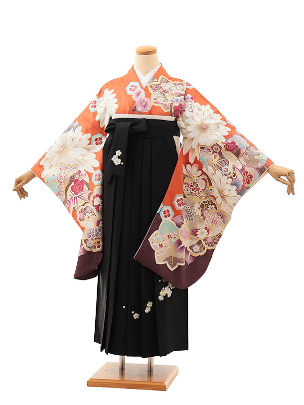 卒業袴レンタル 卒業式袴レンタルV829 オレンジ古典花×黒 卒業式 袴 レンタル 女性 二尺袖 着物 フルセット 大人 大学生 専門学生 謝恩会 新品足袋プレゼント 往復送料無料【レンタル】