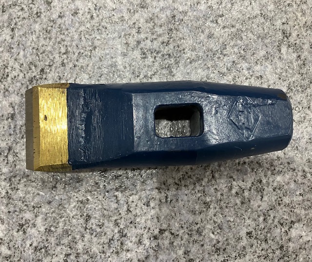 刃付き添い人コヤスケ 8×12×40 （全長125粍） 金管楽器巻産業 ナニワアロイ超硬石工御先棒 タガネ チッパ タンガロイ【石物の具】
