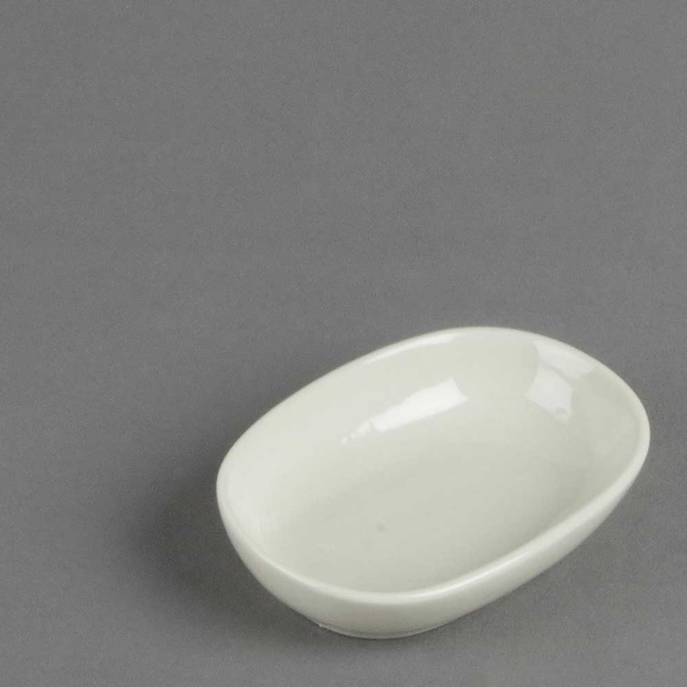 楽天市場】カレー皿 シチュー皿/ ねことお洗濯22.5cm 楕円鉢 /洋食器 猫好き 飾り皿にも 贈り物 : 美濃のちゃわん屋さん 古林恩羅院