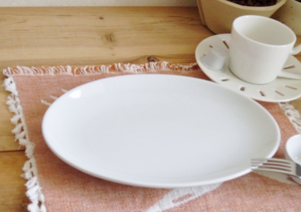 【楽天市場】洋食器 オーバルプレート 26.3cm 大皿 日本製 アウトレット 美濃焼 白い食器 ホテル食器 レストラン食器 カフェ食器 楕円