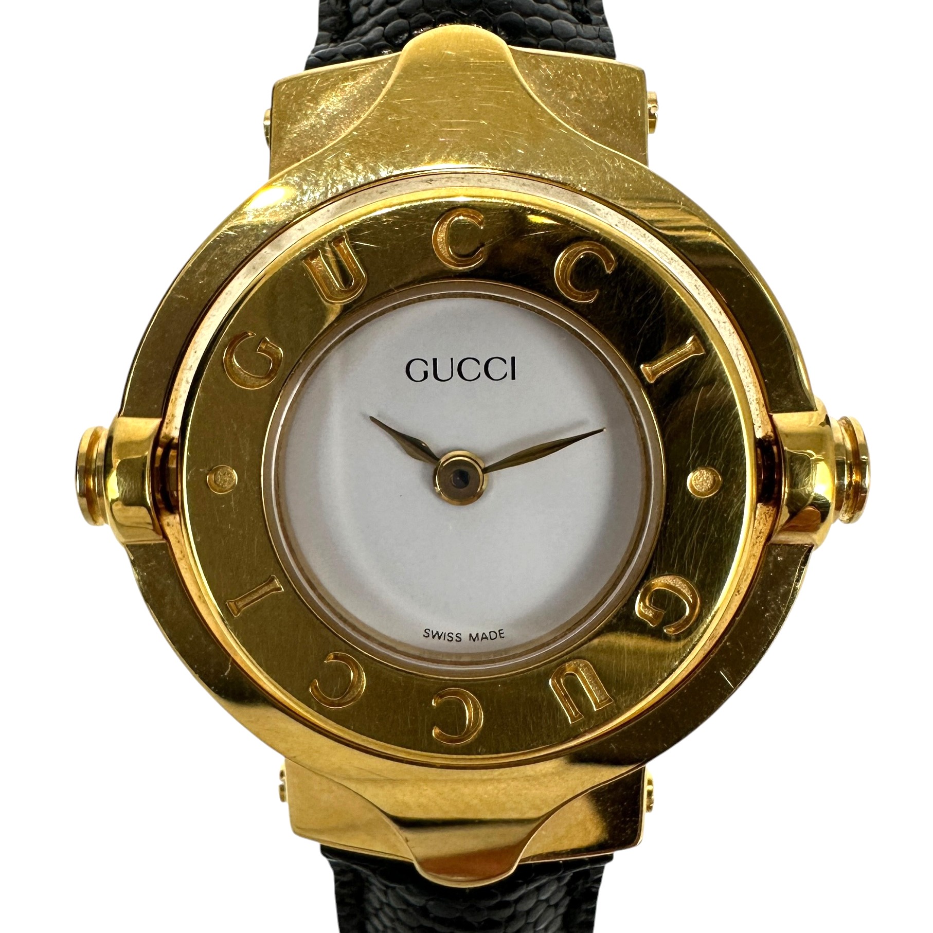 【GUCCI】グッチ 6600L 折りかえし人間の顔 30粍 バングルウォッチ ゴールド 黒 なめし革 ウオッチ 時辰儀 レディース 【中古】 USED-AB 【9356】一六銀行かんてい局仙台卸町店 店