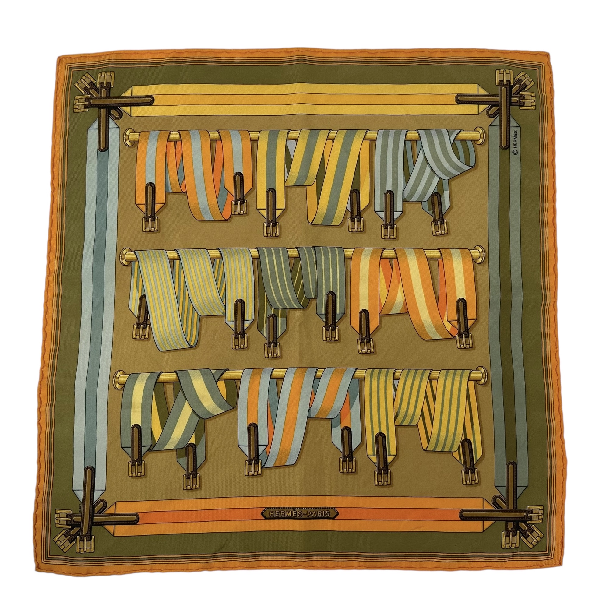 HERMESエルメス　カレ45　フォーブルでのスペースショッピング　スカーフ HERMESエルメス カレ45 フォーブルでのスペースショッピング スカーフ