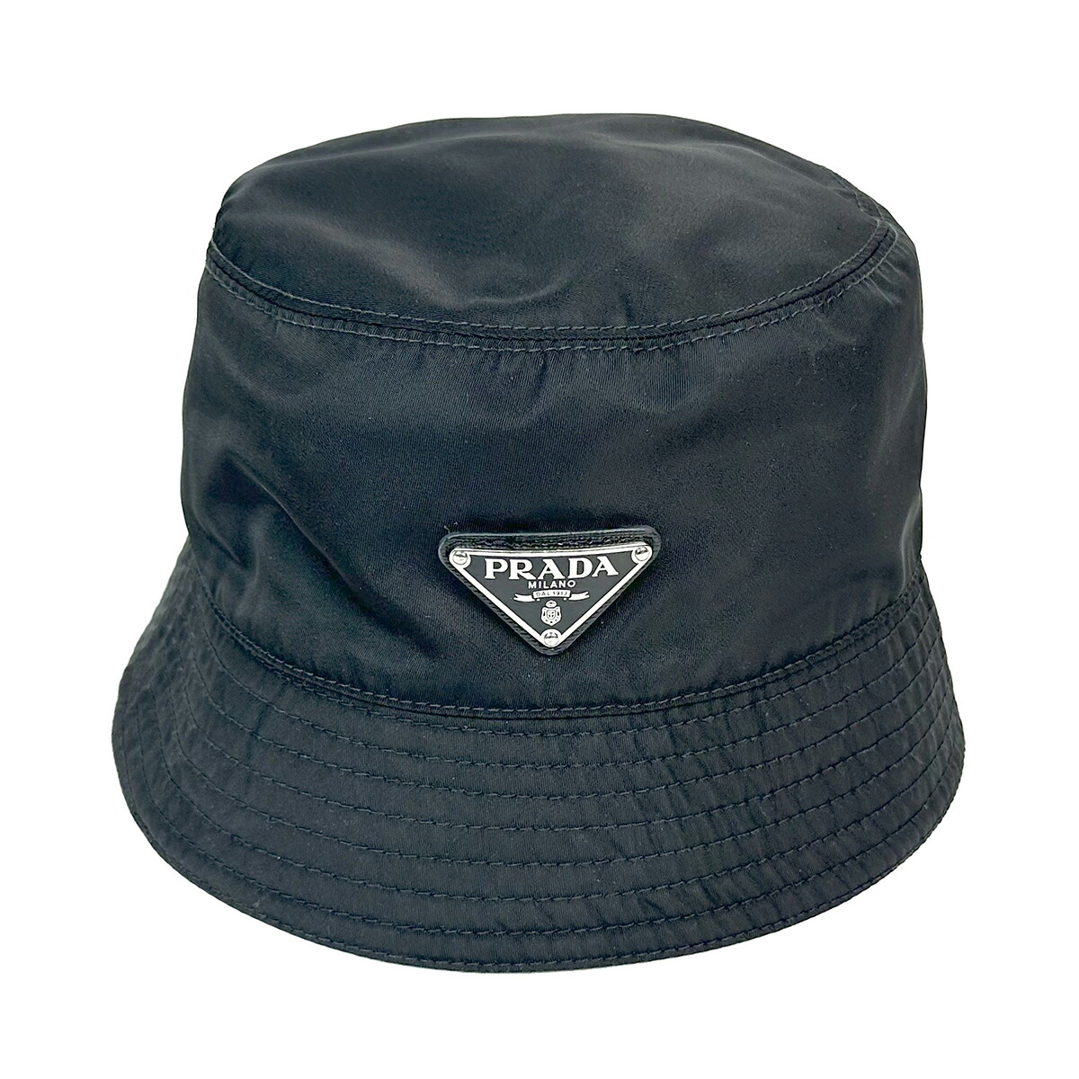 【PRADA】 プラダ バケットハット 1HC137 Re-Nylon ブラック 黒 Mサイズ トライアングルロゴ 帽子 レディース メンズ ユニセックス 【中古品】 USED-B 【9304】 質屋かんてい局仙台卸町 店｜かんてい局仙台卸町店　店 29,100円