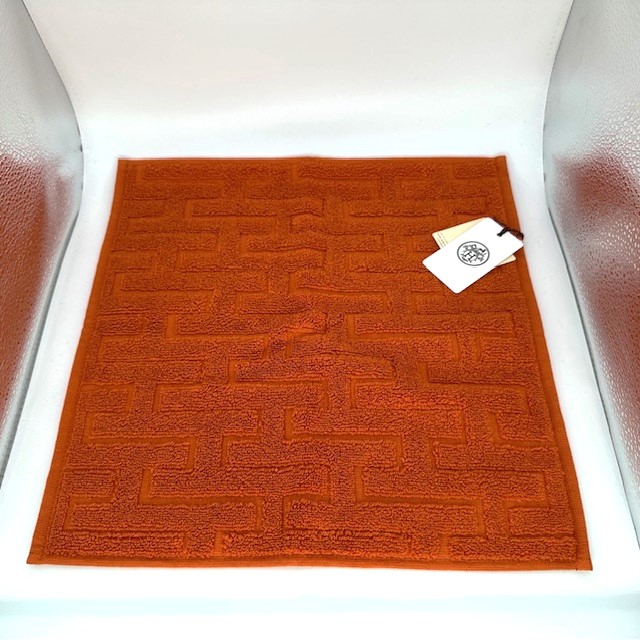 【HERMES】 エルメス カレ・タオル ステアーズ H103189M 05 オレンジ色（オランジュ・フー）綿織物１００％ フランス共和国 【中古品】 USED-SS【9304】 一六銀行かんてい局仙台卸町 店
