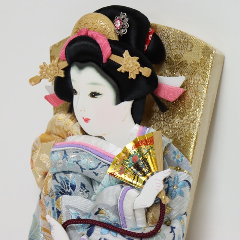 素敵な 振袖押絵羽子板 祝初節句 正絹帯地 ケース入り 5000円以上お買上で北海道 沖縄 離島を除き国内送料無料 運賃弊社負担 初節句のお祝いの正月飾りに その他 高さ34cm No 1321 Hg10 28 1 0 正絹帯地 桧ケース 羽子板 押絵振袖羽子板 10号 弥生 Hk10 25 No
