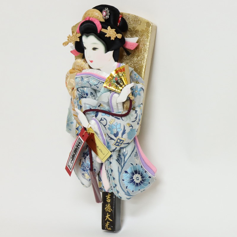 素敵な 振袖押絵羽子板 祝初節句 正絹帯地 ケース入り 5000円以上お買上で北海道 沖縄 離島を除き国内送料無料 運賃弊社負担 初節句のお祝いの正月飾りに その他 高さ34cm No 1321 Hg10 28 1 0 正絹帯地 桧ケース 羽子板 押絵振袖羽子板 10号 弥生 Hk10 25 No