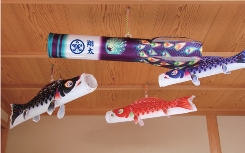 メーカー直送 徳永 鯉のぼり 室内用 浮き浮き飾り鯉のぼり 80cm鯉3匹 ...