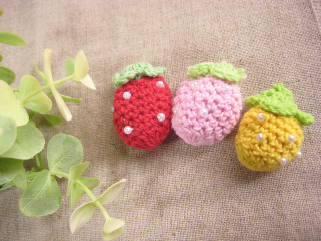 楽天市場】手編みモチーフりんご 1セット/2個入りNo.PW005-40980