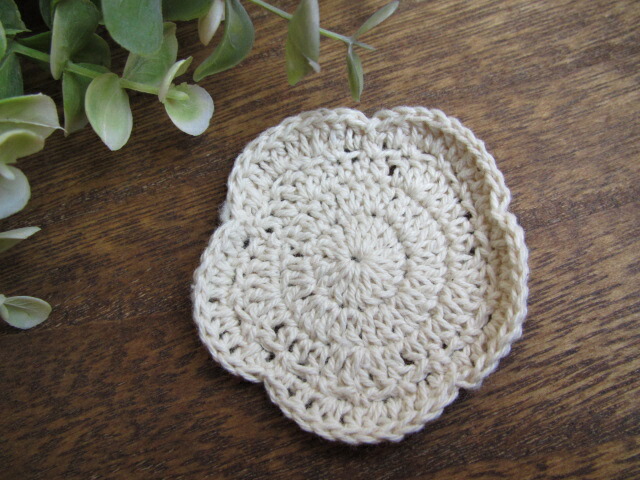 楽天市場】手編みモチーフりんご 1セット/2個入りNo.PW005-40980