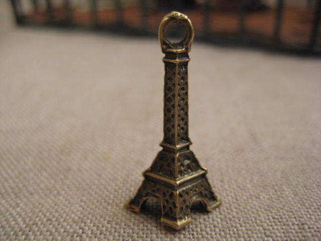 楽天市場】アクセサリーチャーム アンティーク風チャーム（エッフェル