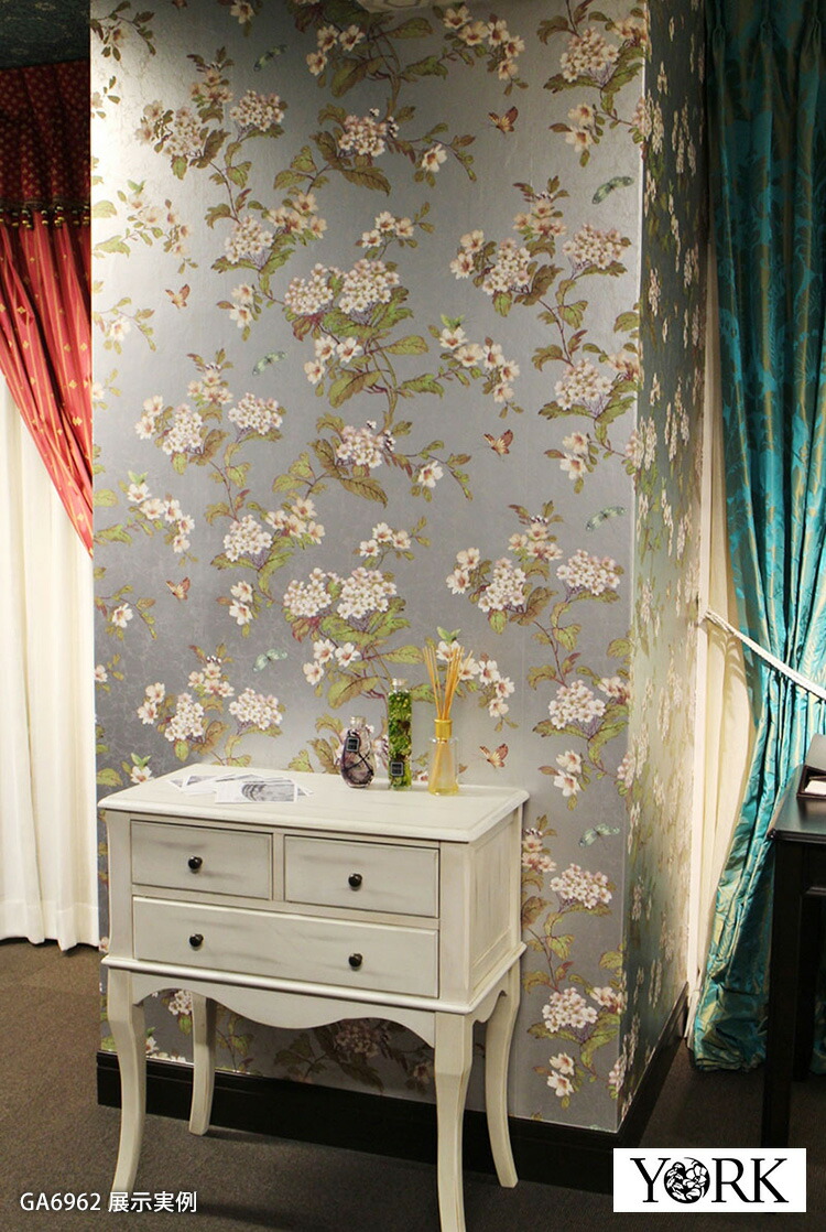 送料無料 道具 雑貨 花柄 輸入壁紙 すぐ届く 花柄 フロアタイル アメリカ製 York タイルカーペット クロス 内装 紙系壁紙 のりなし Diy 輸入壁紙 インテリア ファブリック 紙系壁紙 壁紙 アメリカ アメリカ 国内在庫品 York 送料無料 のりなし ヨーク 68 6cm 8 2m