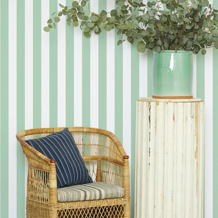 【最大25％クーポン配布中】 はがせる 壁紙 シールwallshoppe(ウォールショップ) / Candy Stripe-Jade貼ってはがせる シール 壁紙 リメイクシート｜壁紙屋本舗・カベガミヤホンポ