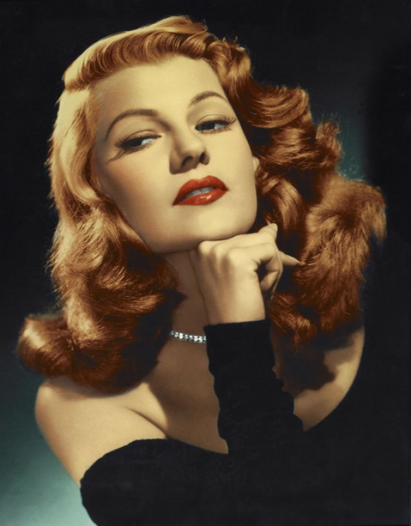 楽天市場 リタ ヘイワース ギルダ 映画の壁紙 輸入 カスタム壁紙 Photowall Rita Hayworth In Gilda 貼ってはがせるフリース壁紙 不織布 海外取り寄せのため1カ月程度でお届け 代引き 後払い不可 壁紙屋本舗 カベガミヤホンポ