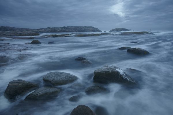 楽天市場 海 嵐 自然の壁紙 輸入 カスタム壁紙 Photowall Storm Over Coast 貼ってはがせるフリース 壁紙 不織布 海外取り寄せのため1カ月程度でお届け 代引き不可 壁紙屋本舗 カベガミヤホンポ