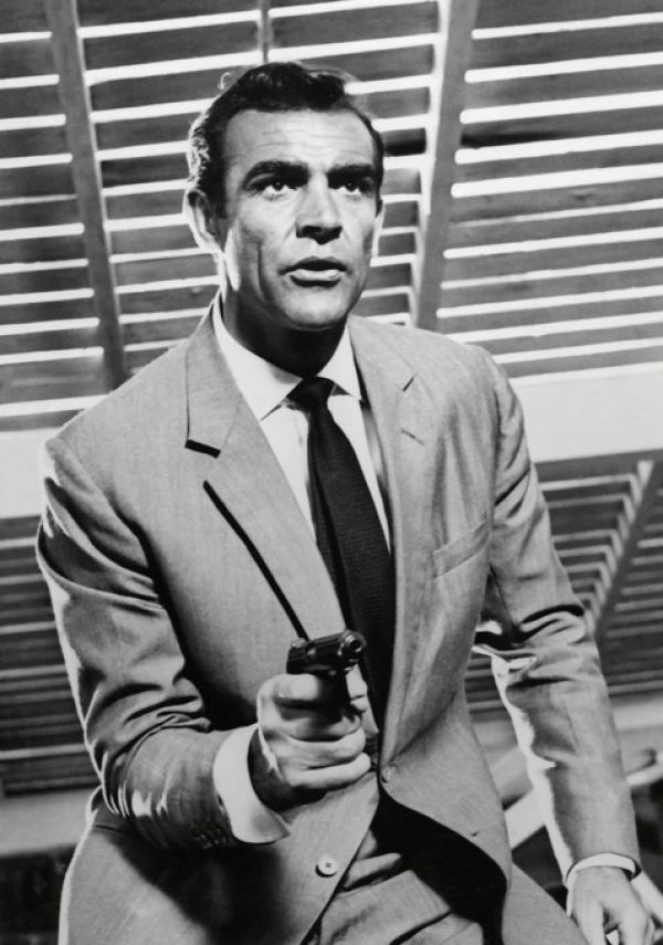 楽天市場 007 映画 ジェームズ ボンド スパイ ショーン コネリーの壁紙 輸入 カスタム壁紙 Photowall James Bond Sean Connery 貼ってはがせるフリース壁紙 不織布 海外取り寄せのため1カ月程度でお届け 代引き不可 壁紙 屋本舗 カベガミヤホンポ