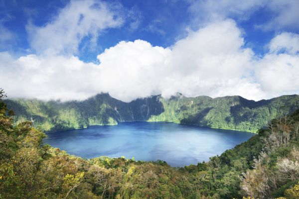 楽天市場 フィリピン 湖 山 自然 空 雲 絶景の壁紙 輸入 カスタム壁紙 Photowall Heavenly View Of Lake Holon 貼ってはがせるフリース壁紙 不織布 海外取り寄せのため1カ月程度でお届け 代引き 後払い不可 壁紙 屋本舗 カベガミヤホンポ