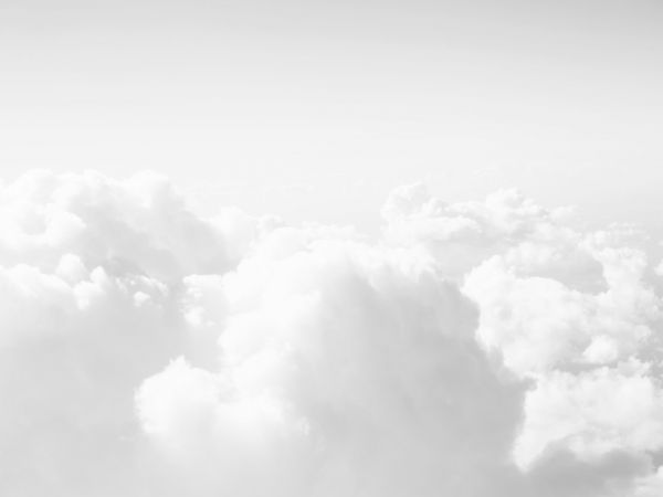 楽天市場 雲 空 白 ホワイトの壁紙 輸入 カスタム壁紙 Photowall Black And White Clouds 貼ってはがせるフリース壁紙 不織布 海外取り寄せのため1カ月程度でお届け 代引き不可 壁紙屋本舗 カベガミヤホンポ