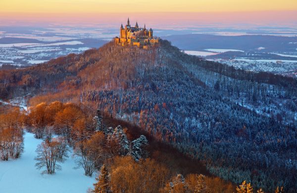 楽天市場 ホーエンツォレルン城 山 森 雪 景色の壁紙 輸入 カスタム壁紙 Photowall Hohenzollern In Winter Mood 238 貼ってはがせるフリース壁紙 不織布 海外取り寄せのため1カ月程度でお届け 代引き不可 壁紙 屋本舗 カベガミヤホンポ