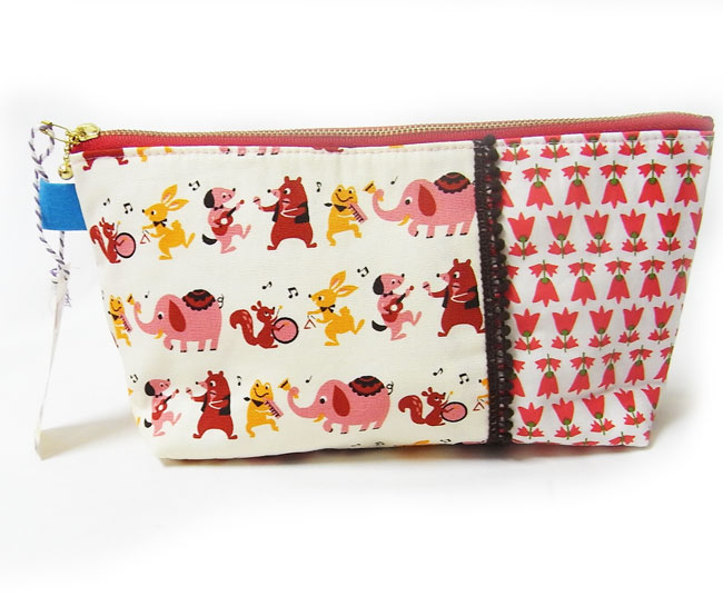 楽天市場 マチポーチ アニマル ドイツ わがままなaccessoire 日本製化粧 コスメポーチ ｋａｄｅｒｉａ
