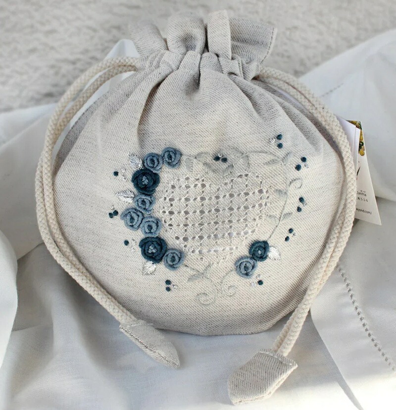 楽天市場】手刺繍ポーチ ミュージックポーチ 白鳥の湖 ブルー