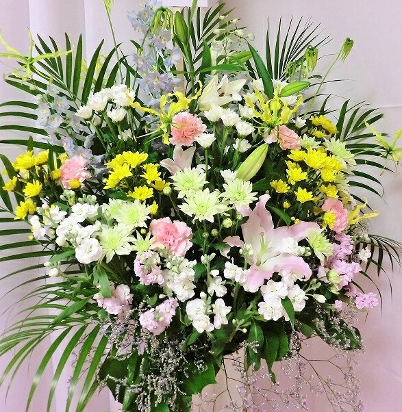 葬儀 花 スタンド 葬式 お通夜 供花 お供え お悔やみ【洋風・葬儀専用 スタンド花】【送料無料】【法事 お供え花】生花 弔花 仏花 仏事 周忌 法要 ご霊前 命日 枕花 供養花｜スタンド花・胡蝶蘭バラ「花えん」