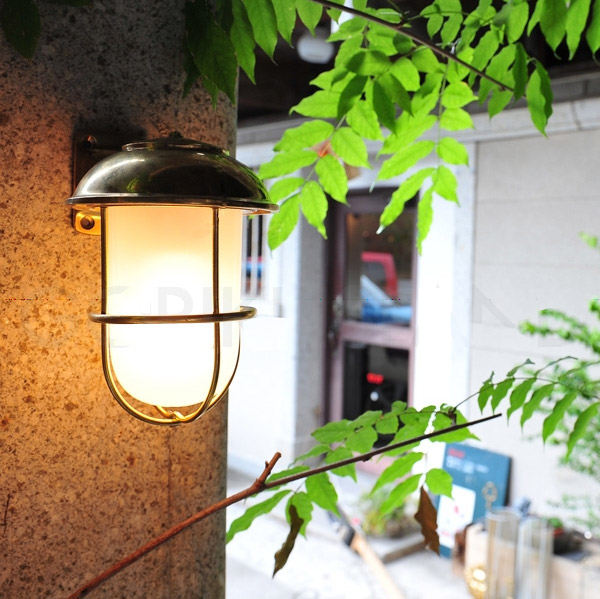 【楽天市場】\祝Sｾｰﾙ P2倍+送料無料!!／ ガーデンライト 防雨型 照明 LED 350lm （30W相当） くもりガラス 庭園灯 庭