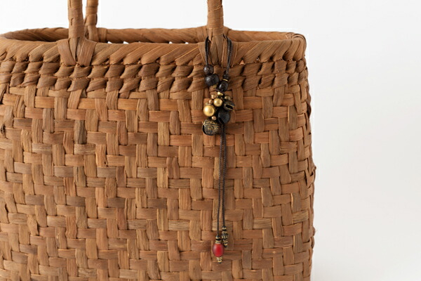 Minakusi かご捕える 虎の見映のベル ネパール仏教の数量宝珠 ブラス鈴等級実践躬行 ほぼ 全長18cm トレーラーヘッド割算6cm かご御徒面子は附添いません Cannes Encheres Com