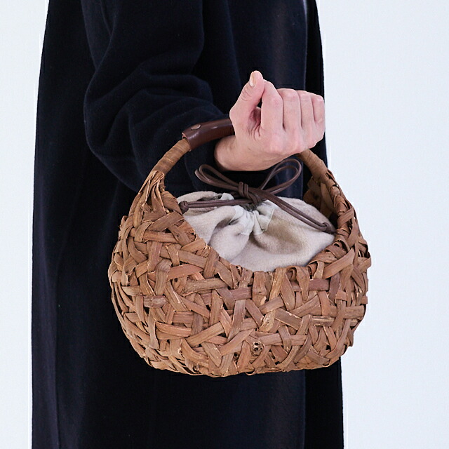 天然山ブドウ　ショルダーバッグ 楽天市場】やまぶどうショルダーバッグ(二番皮/細ひご/網代編み/リネン