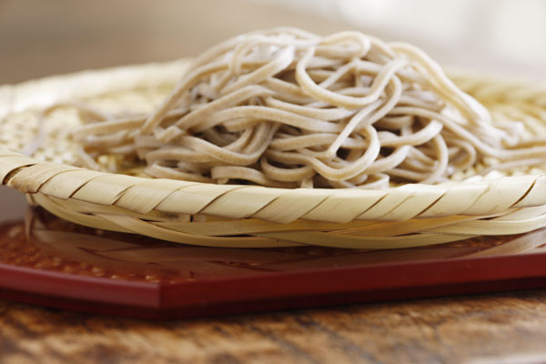 竹　黒竹　蕎麦ざる　直径約21cm　20枚！！数量相談可 楽天市場】黒竹 蕎麦ざる(戸隠風)直径約21cm【盛り目安 一人前