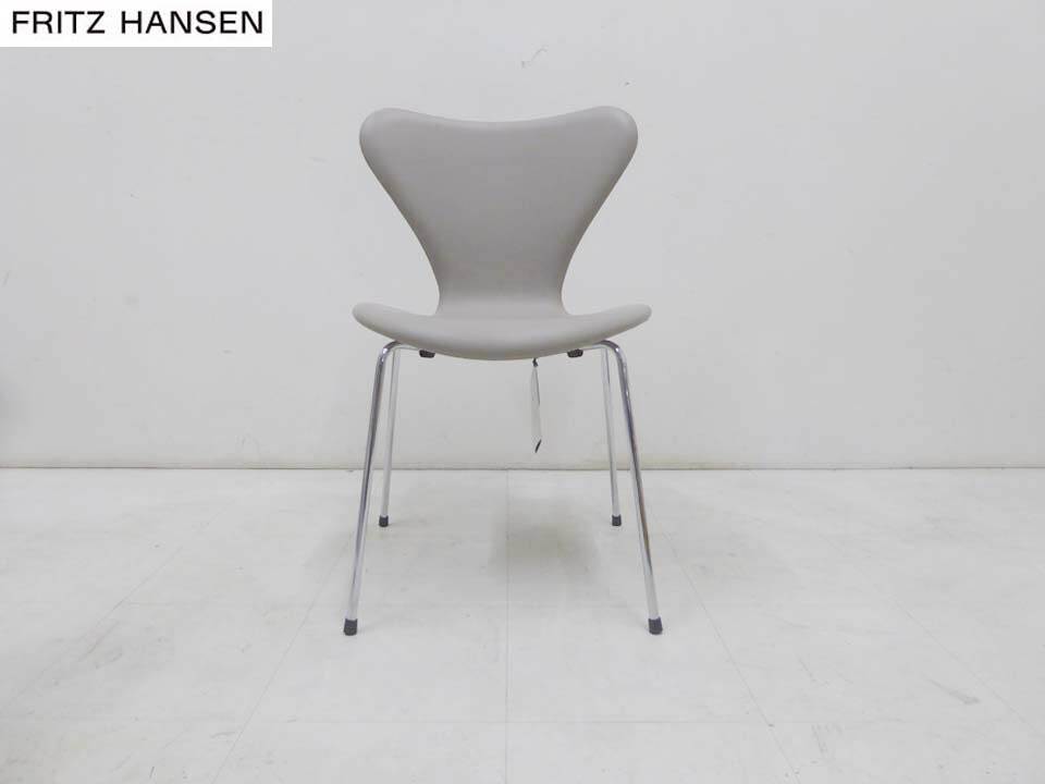 未使用■フリッツハンセン■2024年 セブンチェア 本革ライトグレー タグ付1 未使用□フリッツハンセン□2024年 セブンチェア 本革ライトグレー タグ付1