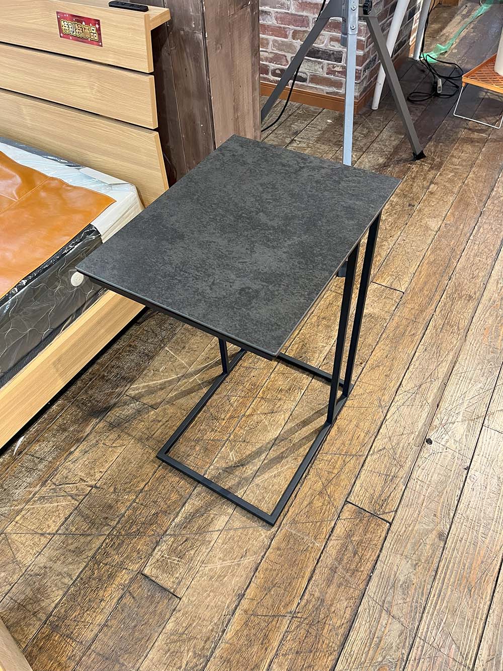 シギヤマ家具工業、サイドテーブル シギヤマ家具工業 レガシー サイドテーブル IC-073（ブラウン