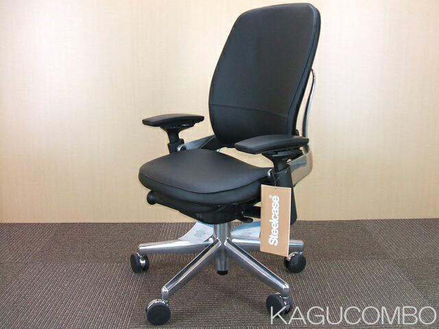 楽天市場 新品 スチールケース リープチェアv2 皮張り ブラック アルミポリッシュ ｋａｇｕｃｏｍｂｏ