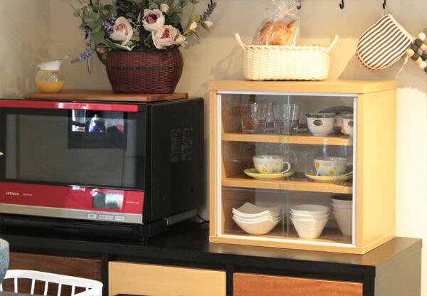 楽天市場 食器棚 上置き食器棚 幅45cm 奥行30cm 高さ45cm 一人暮らし キッチン収納 整理用品 ロータイプ コンパクト ガラス 引き戸 上置き 収納 おしゃれ 木製 スリム 幅45 キッチン 卓上 食器 整理 職場 給湯室 小さい ミニ 45cm Aw S3 家具衛門