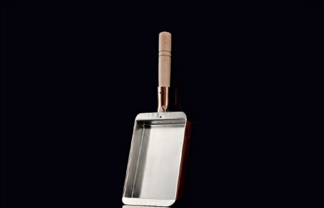 12870円 2022公式店舗 マル新 純銅製玉子焼き器 卵焼き器 関東型 30cm 12870円 2022公式店舗 マル新 純銅製玉子焼き器 卵焼き器 関東型 30cm