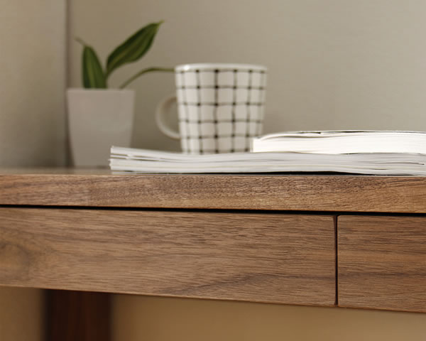 杉工場 ウォールナット材の素材感と温もりあふれる学習机 学習デスク 丸脚 木と風在宅ワーク 在宅勤務 リモート リモートワーク Pcデスク パソコンデスク リモートデスク ワークデスク デスク周り オンライン学習 自宅学習 リ Mergertraininginstitute Com