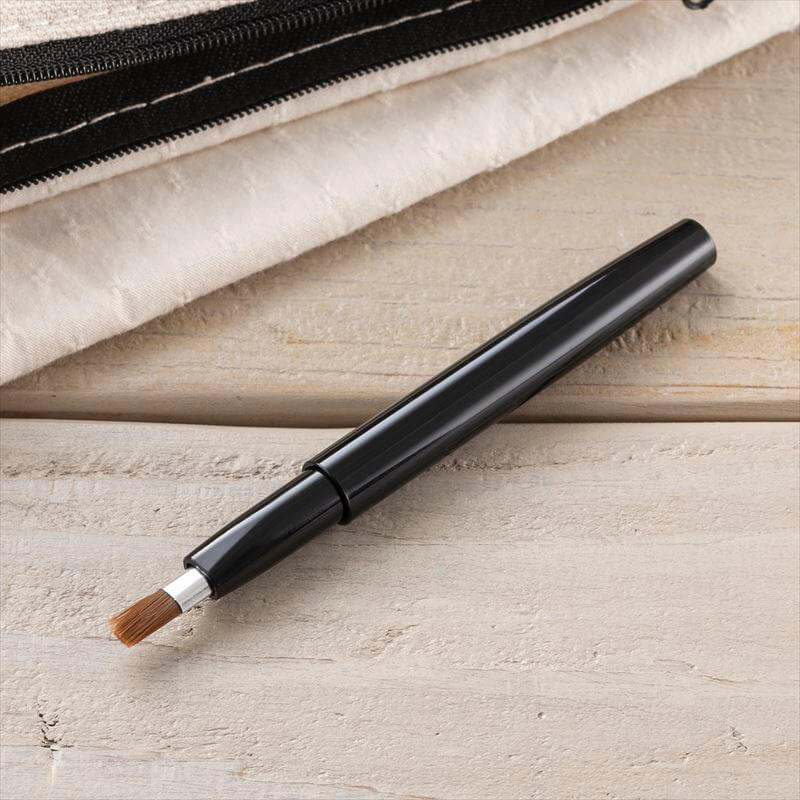 ⭐️持ち運びに便利⭐️ リップブラシ オフホワイト 2個セット 楽天市場】【10％OFFクーポン＋ポイント：マラソン限定】 貝印 NERO