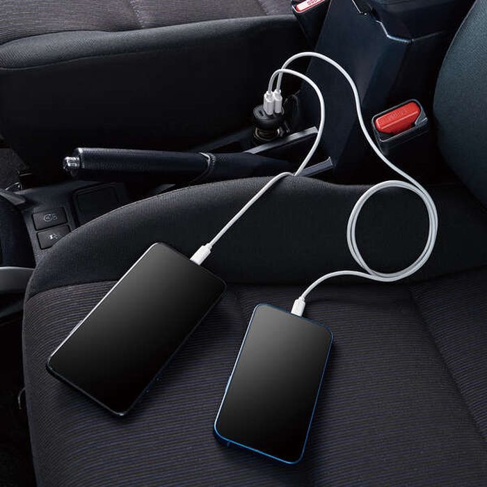 シガーチャージャー 3ポート 36w スマホ カーチャージャー Led搭載 車載充電器 シガーチャージャー 3ポート 36w スマホ カーチャージャー Led搭載 車載充電器