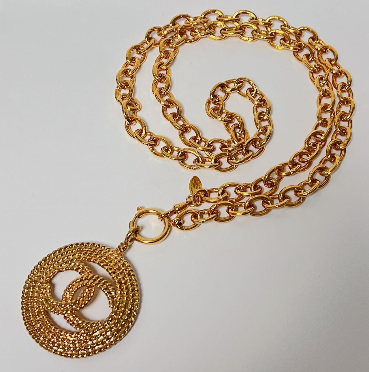 ヴィンテージ CHANEL チェーン ペンダント ライオン ゴールド 楽天市場】【中古】【ジュエリー】CHANEL シャネル ライオンモチーフ