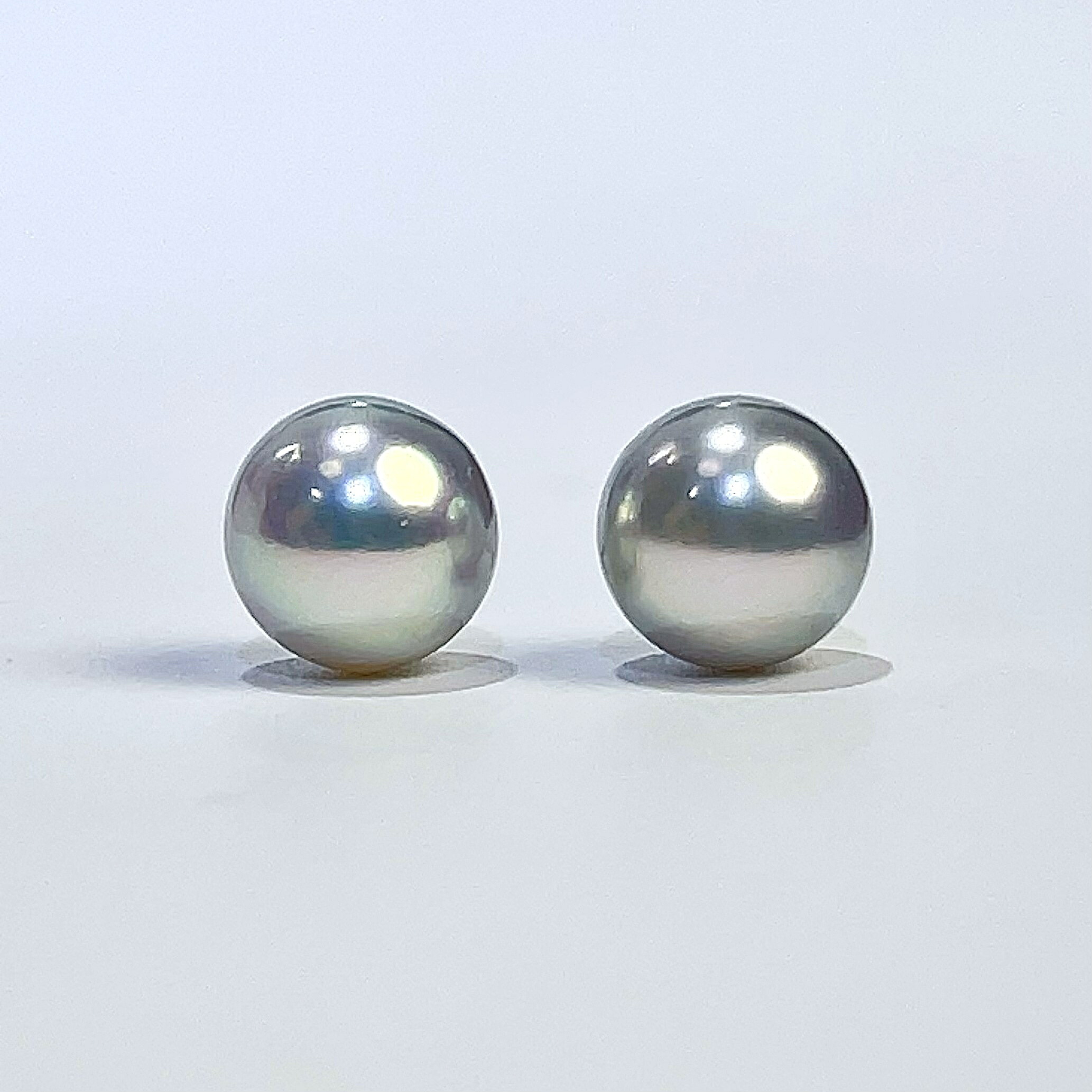 Pt900 天然 無調色 AKOYA アコヤパール ピアス 本真珠 8～8.5mm 1.8g グレイ 照り優れ レディース アクセサリー 新品