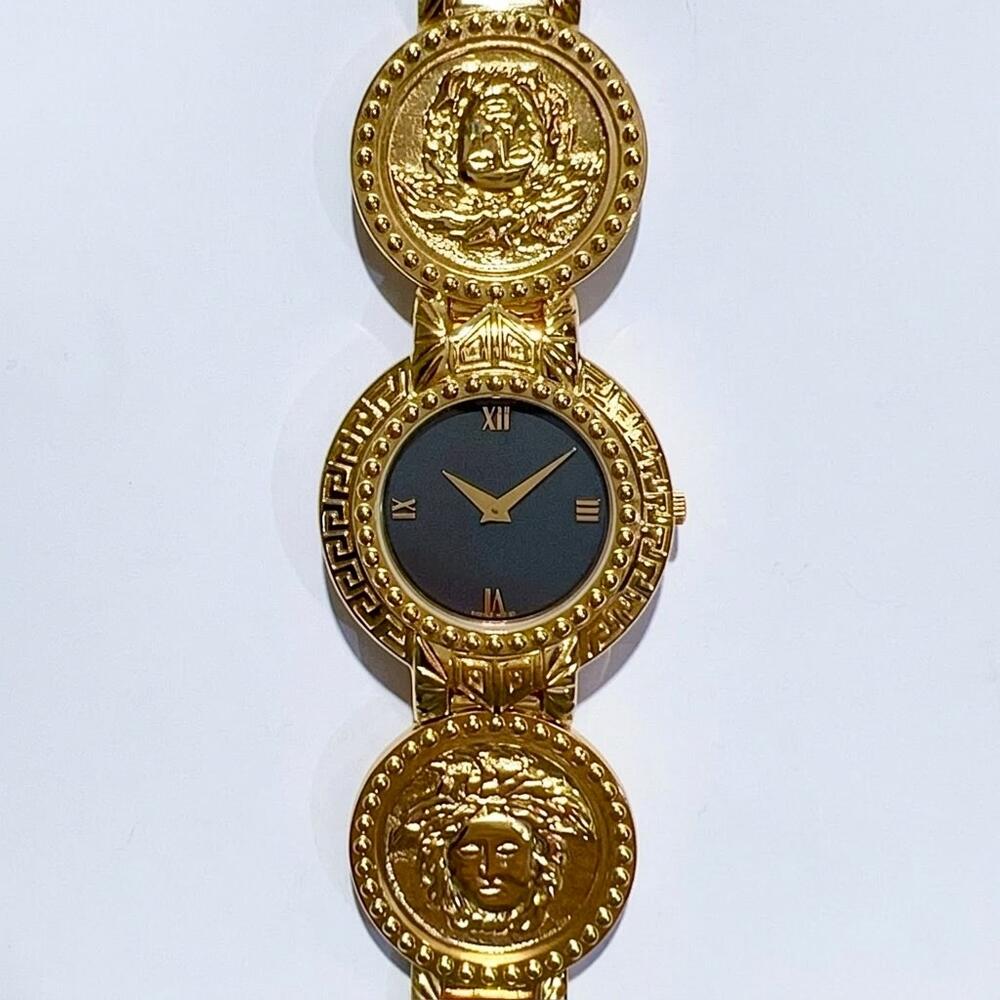 【中古】GIANNI VERSACE ジャンニ ヴェルサーチ メデューサ 黒文字盤 コインウォッチ レディース 石英 ウオッチ 7008002 30粍 GP ゴールド 箱 ファション小物 機能中 美品